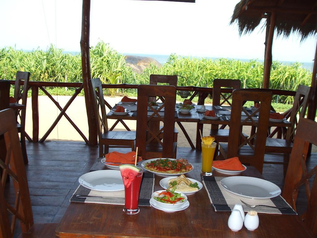 Kirinda Beach Resort, Yala Esterno foto