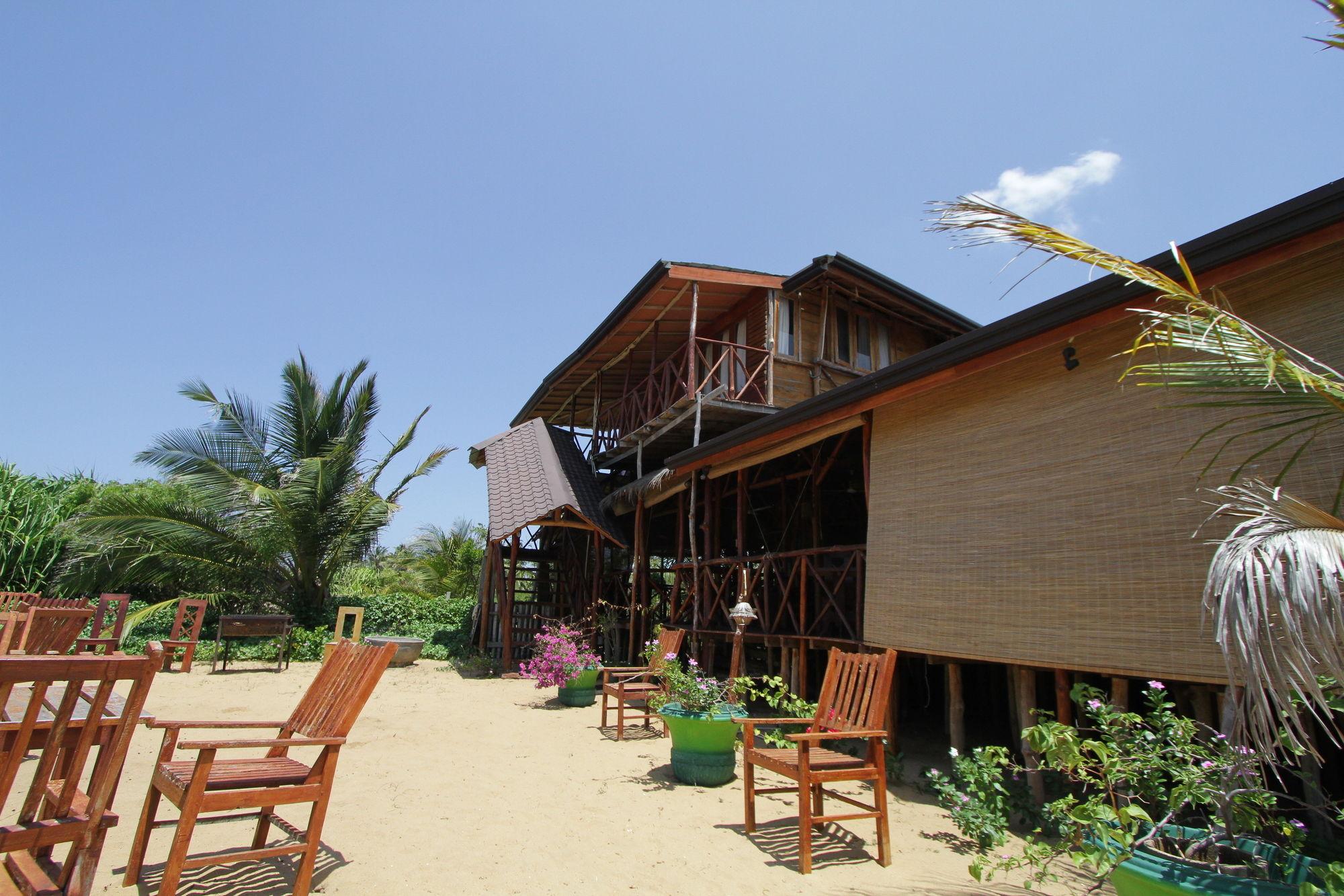 Kirinda Beach Resort, Yala Esterno foto